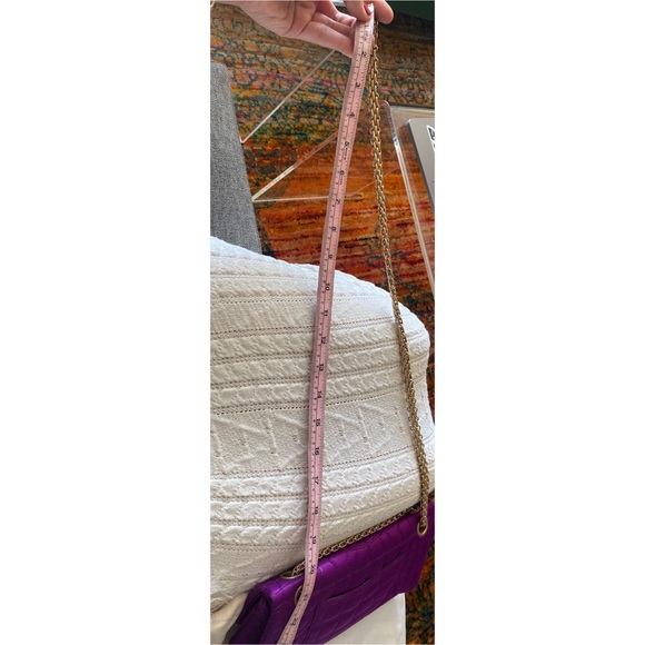 Never used Chanel re-issue bag - Picture 8 of 10